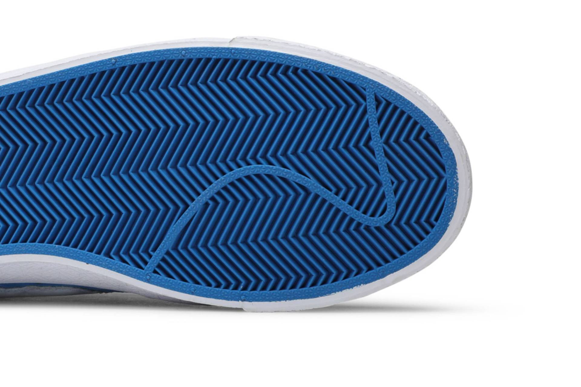 Kevin Bradley x SB Blazer Zoom AC XT ISO ‘Heaven’ [also worn by Wang Yibo] CT4594-400 - Image 5